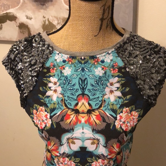 Xhilaration Tops - Xhilaration crop top size XS